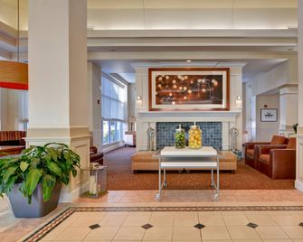 Hilton Garden Inn Oshkosh - Oshkosh - Hall d’entrée