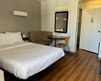 Motel 6 Ventura South - Ventura - Schlafzimmer