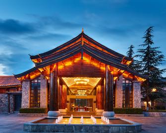 Intercontinental Lijiang Ancient Town Resort - Lijiang - Rakennus