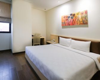 Hotel 88 Mangga Besar 62 by WH - Jakarta