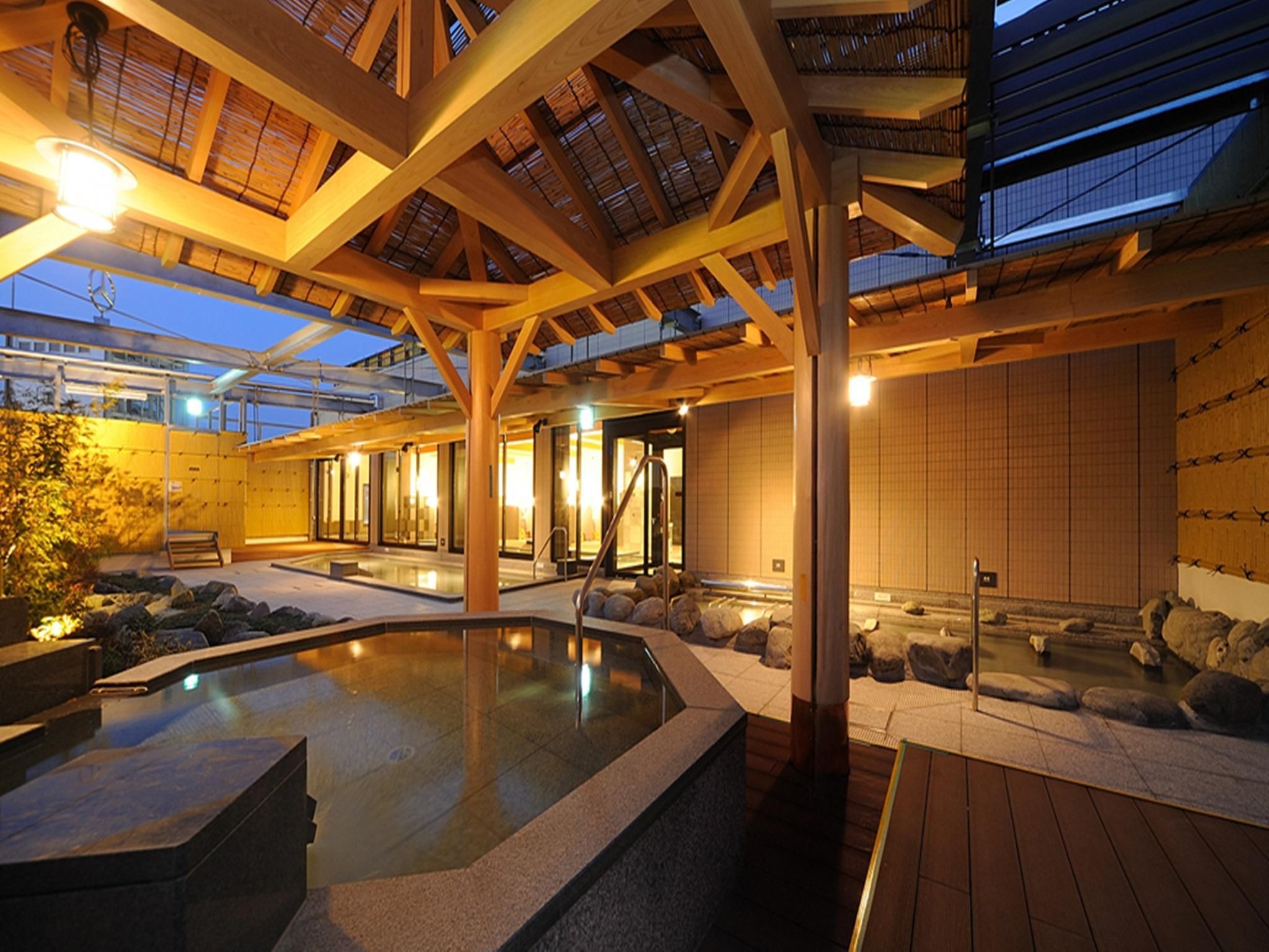 Tokyo Yugawara Onsen Manyonoyu