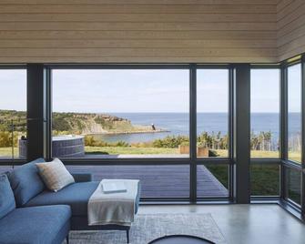 Cedar - Luxury 2 bdrm cottage - Margaree Harbour