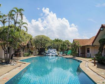 Two Fifty Nine Resort 259 Resort - Chonburi - Pool