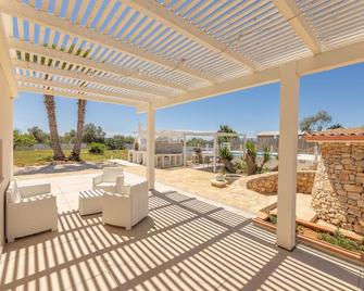 Villa Dama - Marina di Mancaversa - Patio