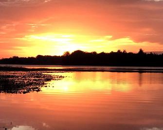 Lake Breeze Cottage 1 - Hernando