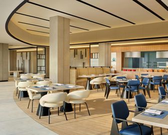 Fairfield by Marriott Jakarta Soekarno-Hatta Airport - Tangerang City - Restaurant