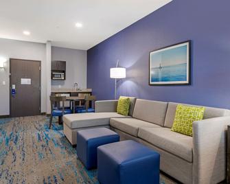 Comfort Inn & Suites - Adrian - Living room