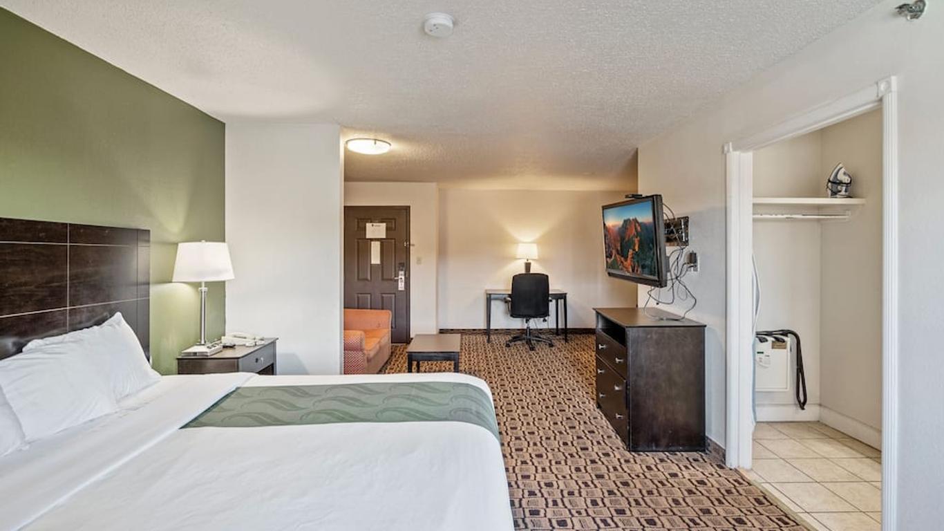 Coratel Plus Suites Wichita West Airport