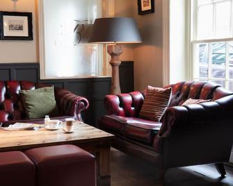 Broom Hall Inn - Alcester - Wohnzimmer