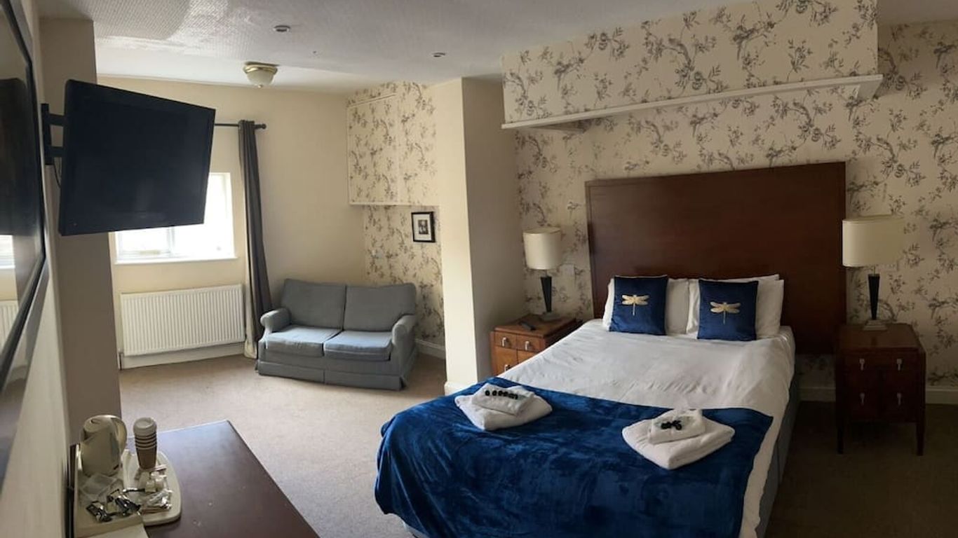 The Rose & Crown Hotel