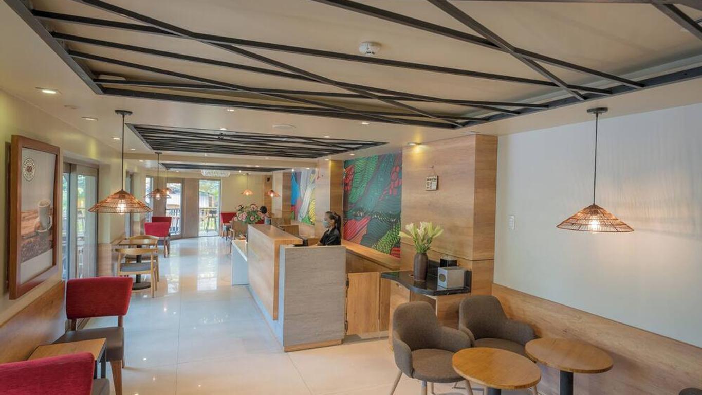 دانا بيرل هوتل