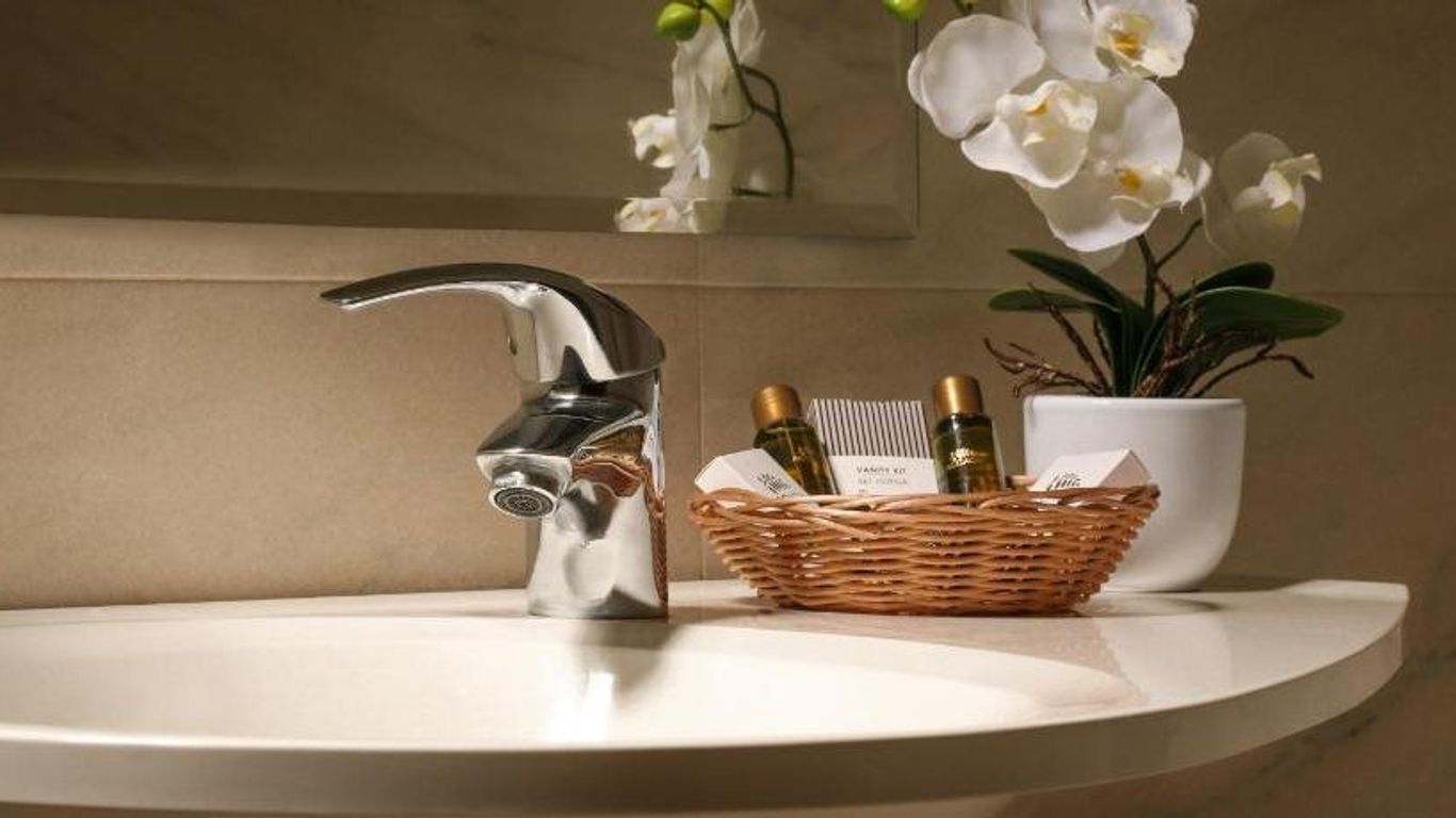 هوتل نوفيرا