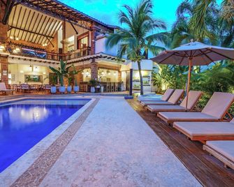 Casa Linaje Hotel Boutique -Cauca Viejo- Mayores de 10 años - Jericó - Piscina