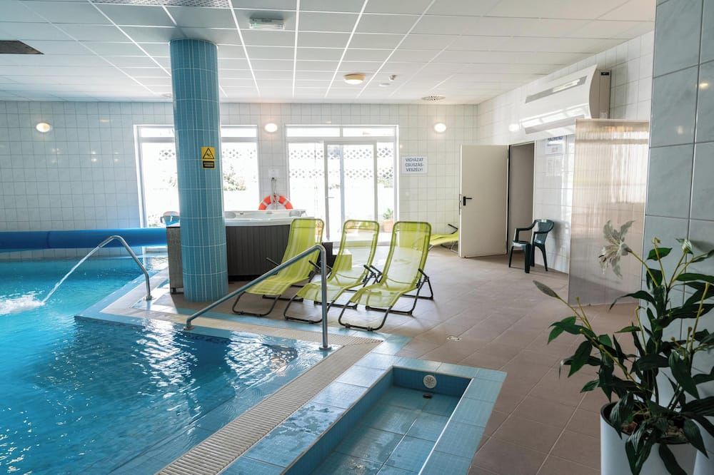 Bagoly Fogadó - Gyömrő - Piscina