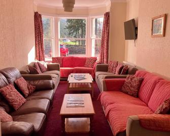 Great Glen Hostel - Spean Bridge - Living room