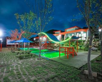 Boeun Urban Nature Pension - Boeun - Piscina