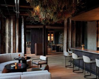 Rivet House - Athene - Bar