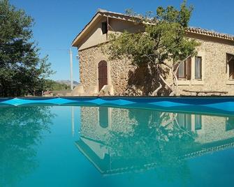 Chalet in a countryside - Enna - Piscina