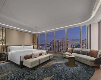 上海大虹桥灿辉希尔顿酒店 - 上海 - 臥室