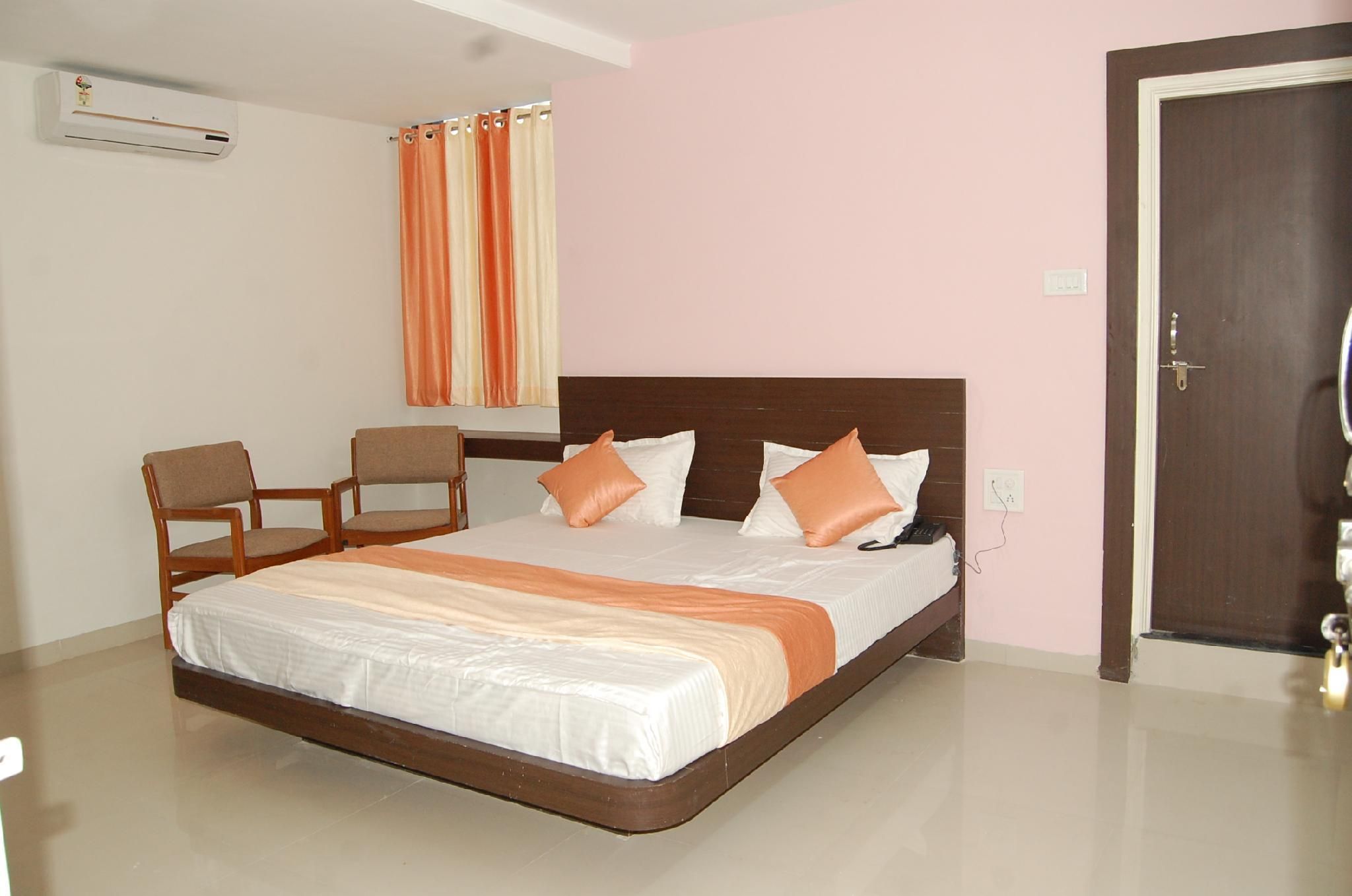 Hotel Parth Executive - Latur - Bedroom