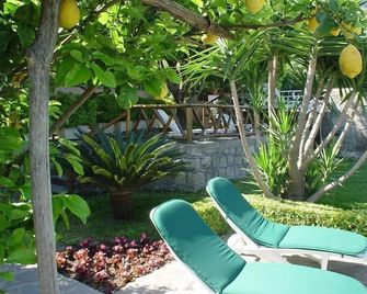 Hotel Monti - Casamicciola Terme - Hàng hiên