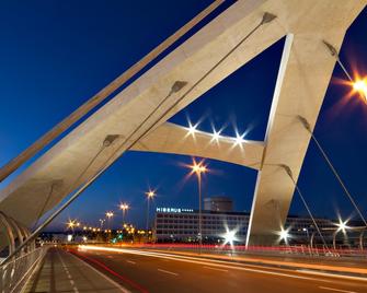 Hotel Hiberus - Zaragoza - Building