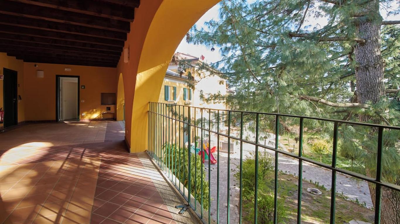 فوريستيريا لا توريتا