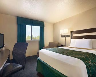 Travelodge by Wyndham Jefferson City - Jefferson City - Makuuhuone