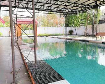 Phurafa Resort - Phangnga - Piscina