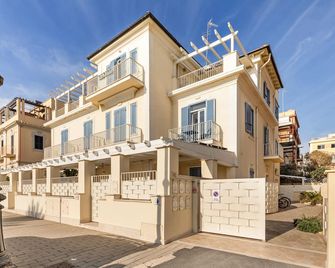 La Caravella 2 : Lido di Ostia - Lido di Ostia - Gebäude