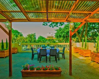 North Star Hostal Guayaquil - Guayaquil - Patio