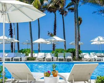 Luxurious Master Bedroom @Vidanta The Grand Mayan, Acapulco - אקפולקו - בריכה