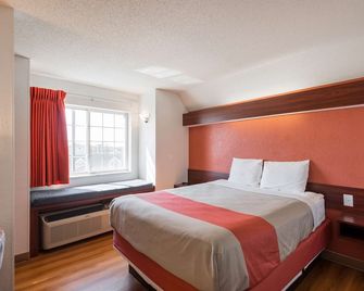 Motel 6 Olathe Ks - Olathe - Bedroom