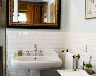 Casa Dellatorre - Alba - Bathroom