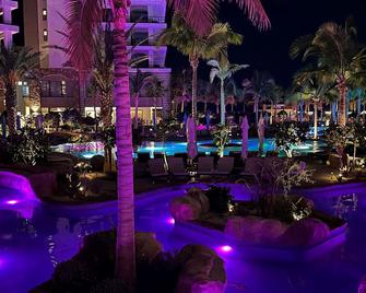 Your Luxury 1-Bedroom Suite at 4 Diamond Resort in Los Cabos - San José del Cabo - Pool