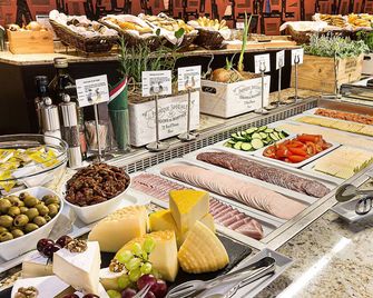 Hotel International Brno - Brno - Buffet