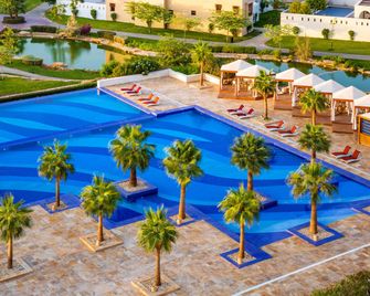 InterContinental Durrat Al Riyadh Resort & Spa, an IHG Hotel - Riyadh - Pool