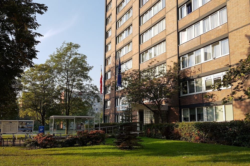 Hotel & Gästehaus Rostock Lütten Klein - Rostock - Rakennus