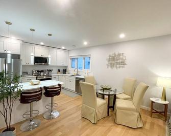 Modern 2 Bed,2 Bath Gem Mit Central Cambridge - كامبريدج - مطبخ