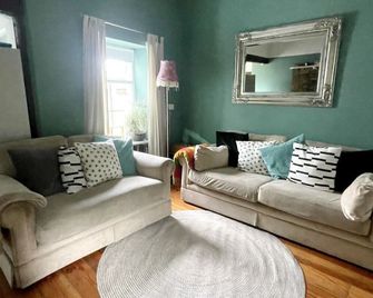 The Hilly Way Holiday Cottage - Carrickmacross - Salon
