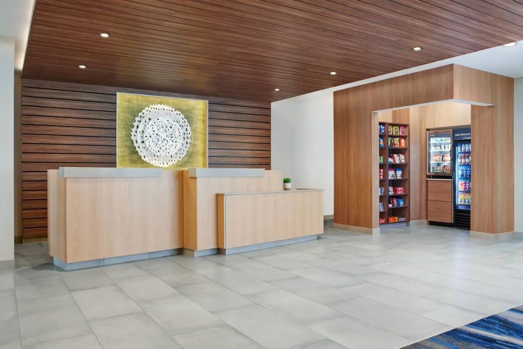 Fairfield by Marriott Inn & Suites Lodi - Lodi - Front desk
