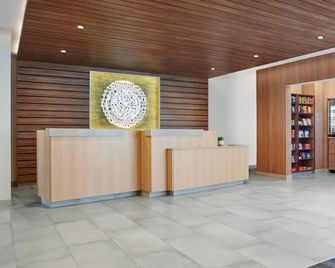 Fairfield by Marriott Inn & Suites Lodi - Lodi - Front desk