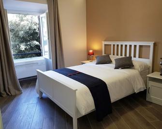 Giulya Guesthouse - Rome - Bedroom
