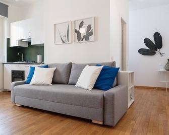 Design flat near the City Center - Milan - Living room