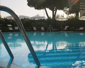 Hotel Poseidon - Terracina - Pool