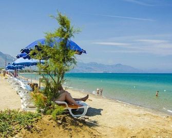 Hotel Dolcestate - Campofelice di Roccella - Beach