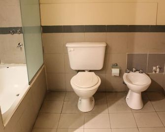 Casi Guemes Hotel - Córdoba - Baño