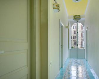 Regina Elena - Napoli - Corridoio