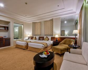 La Sapinette Hotel Dalat - Dalat - Bedroom