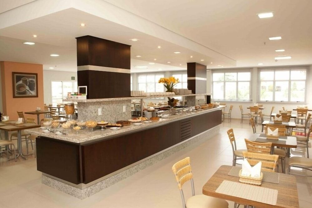 Serras Hotel - קויאבה - מסעדה